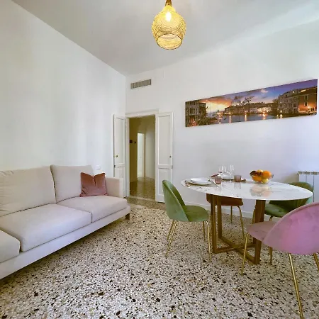 Splendid “True Venice Apartment” Overlooking Water Exterior foto