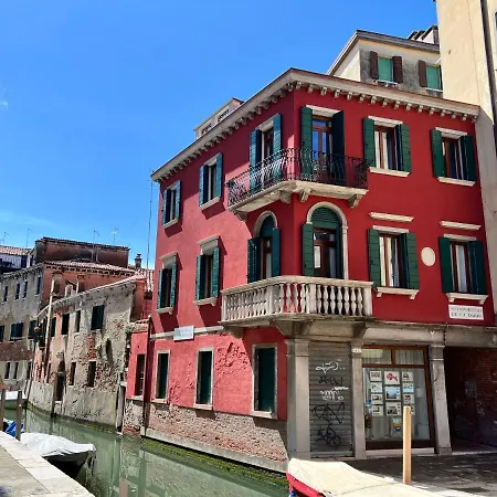 Splendid “True Venice Apartment” Overlooking Water Exterior foto