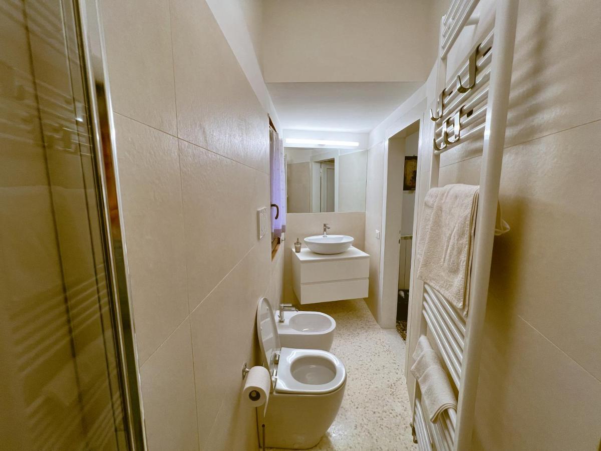 Apartment Splendid “true Apartment” Overlooking Water Venedig
